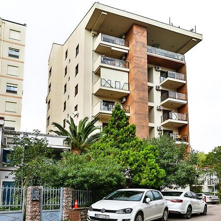 City Montesun Apartments Μπούντβα Εξωτερικό φωτογραφία